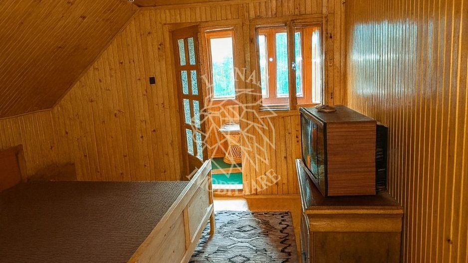 Cabana 110 mp-2 balcoane-teren 900 mp-zona gratar-Piatra Fantanele - Poză 2