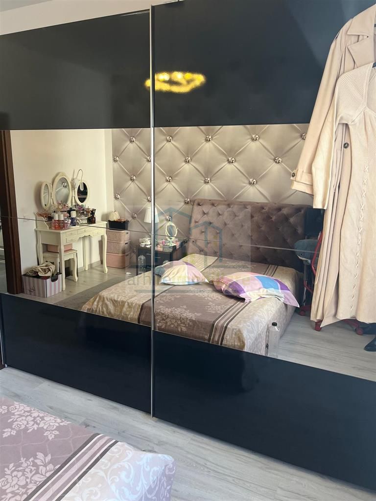 Apartament 3 camere decomandat et 1/4 2 bai loc de parcare inclus in pret - Poză 8