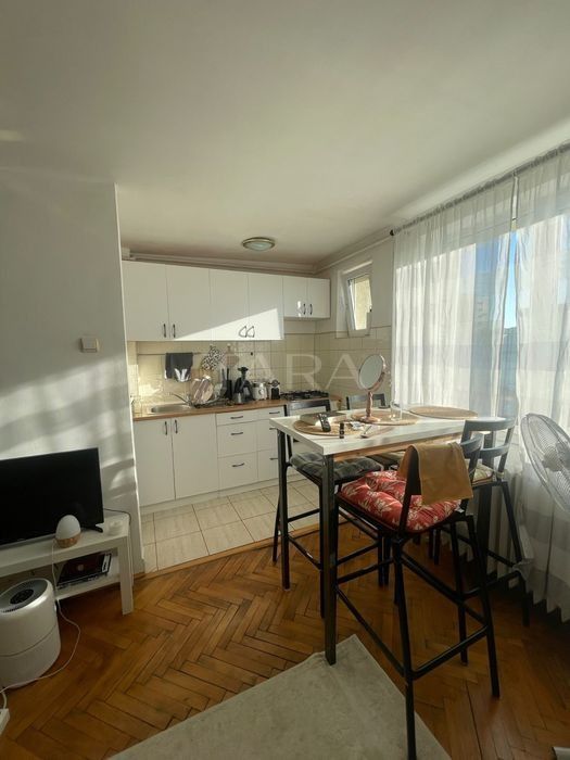 Apartament cu 2 Camere în Gheorgheni, Zona Piața Hermes - Poză 1