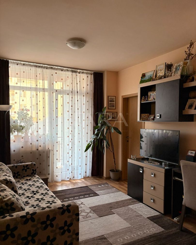 Apartament cu 3 camere, parcare proprie, complex rezidențial, Cluj. - Poză 1