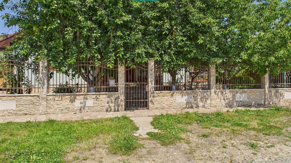 Casă cochetă în Sânleani - Cartierul Florilor - Poză 41