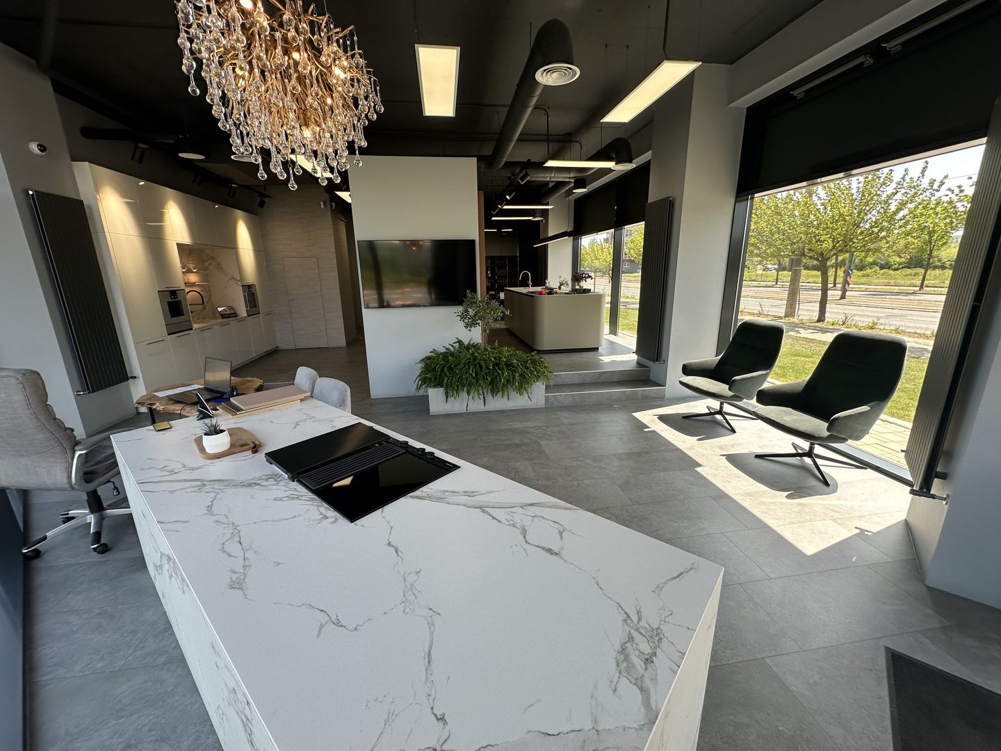 Spatiu comercial 193 mp la artera - Poză 1