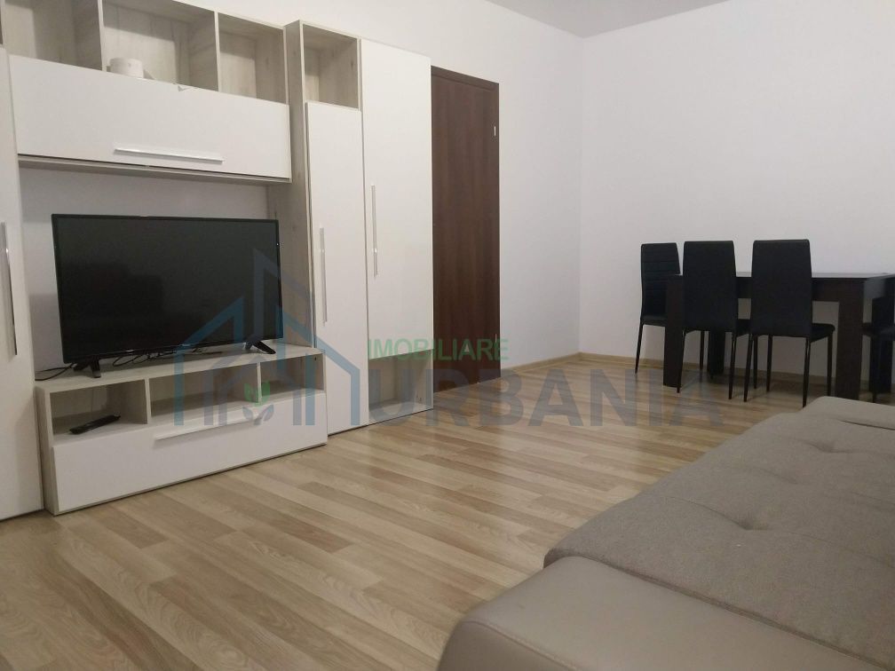 Apartament de vanzare - Poză 2