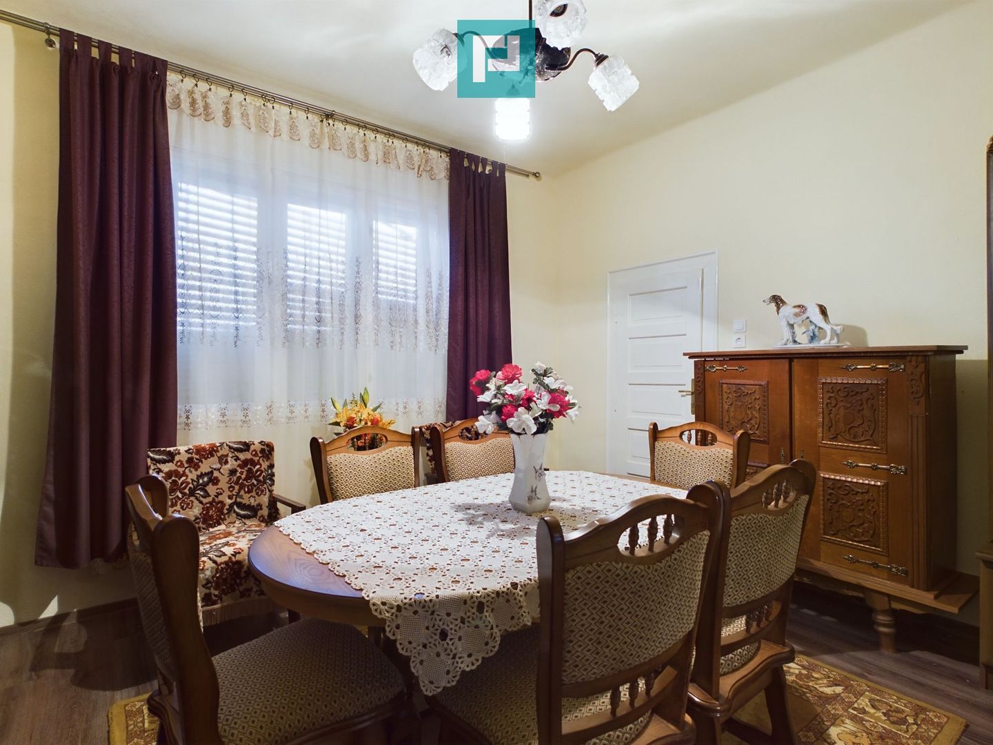 Casă pitorească în județul Arad - Poză 7