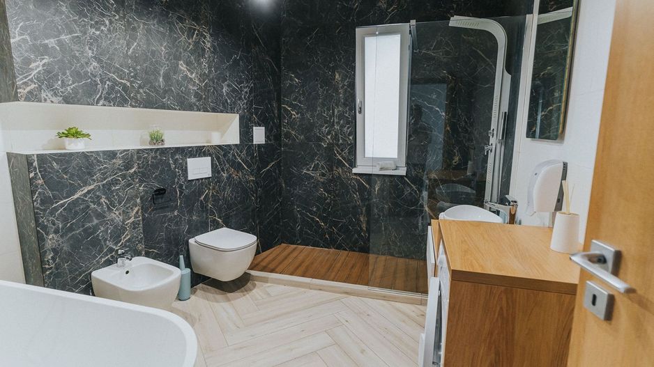 3 camere, ultracentral, Oradea. 205 000 E + TVA. Comision 0 - Poză 17