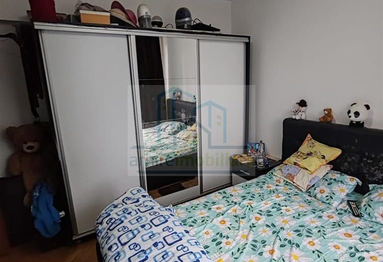 Vanzare Apartament 3 Camere Metrou Costin Georgian - Poză 5