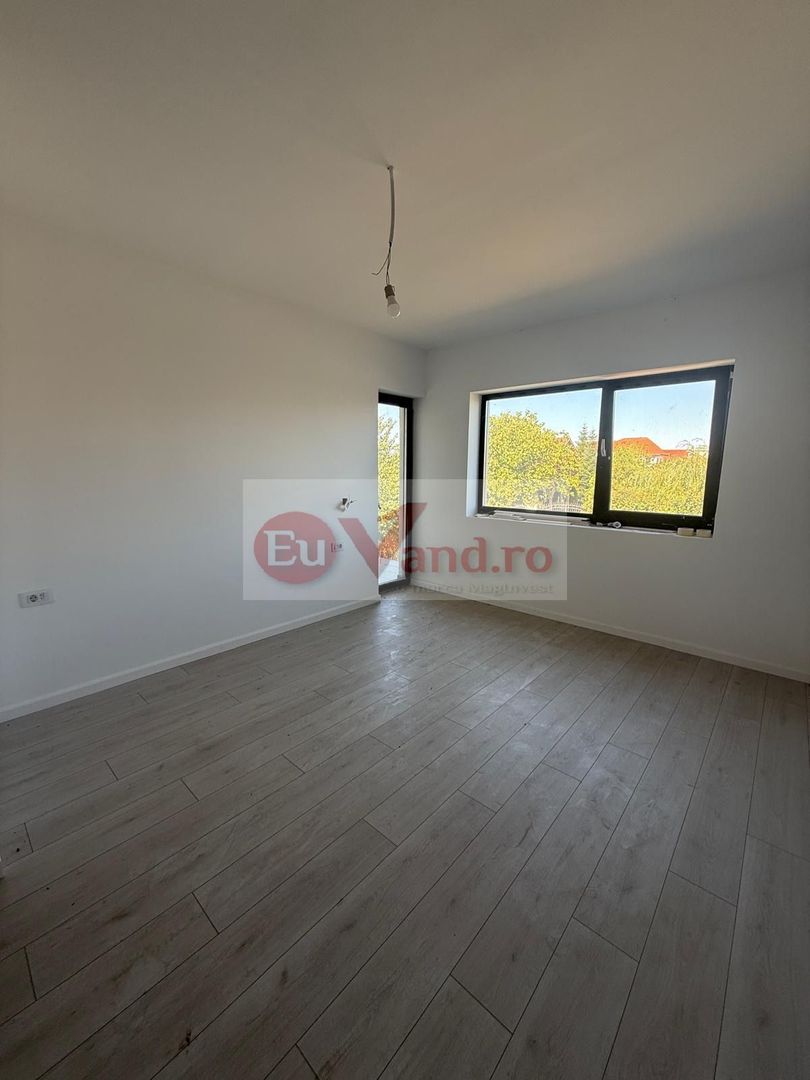 De vanzare – jumatate de duplex modern, parter + etaj | 150 mp utili | - Poză 11