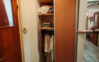 Apartament 2 camere, Sector 4, Resita/Luica, decomandat, spatios - Poză 7