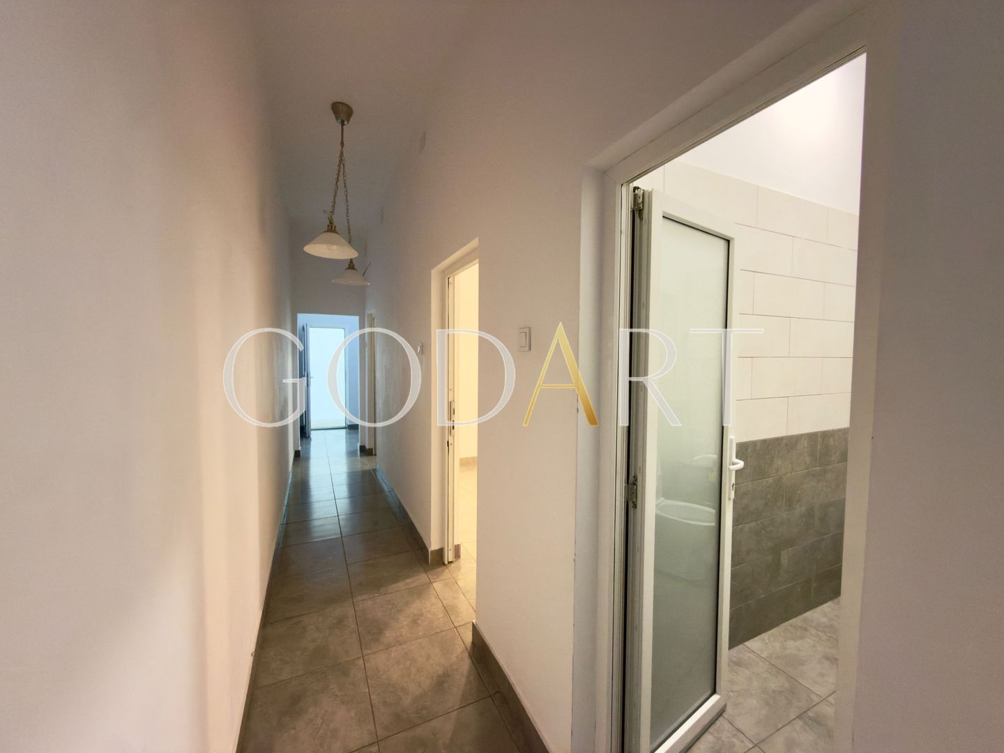 Vila spatioasa | Complet renovată | Central - Poză 28