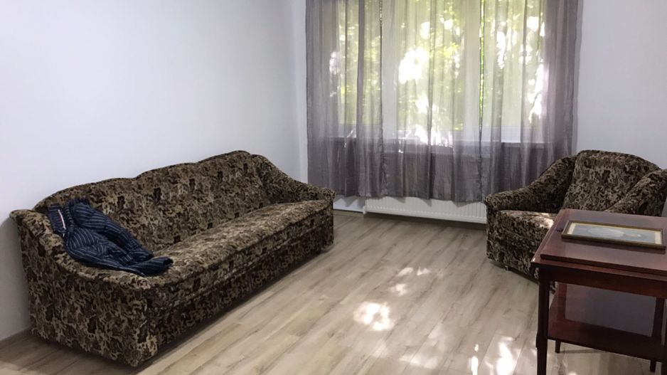 Apartament 3 camere – Centru, Str. Domneasca (langa Hotel Mercure) - Poză 2