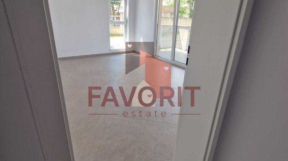 Disponibil imediat. Decomandat. Pozitie excelenta - Poză 2