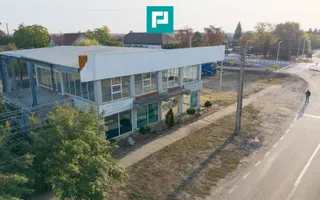 Spatiu comercial cu etaj și teren de 4000mp - Poză 12
