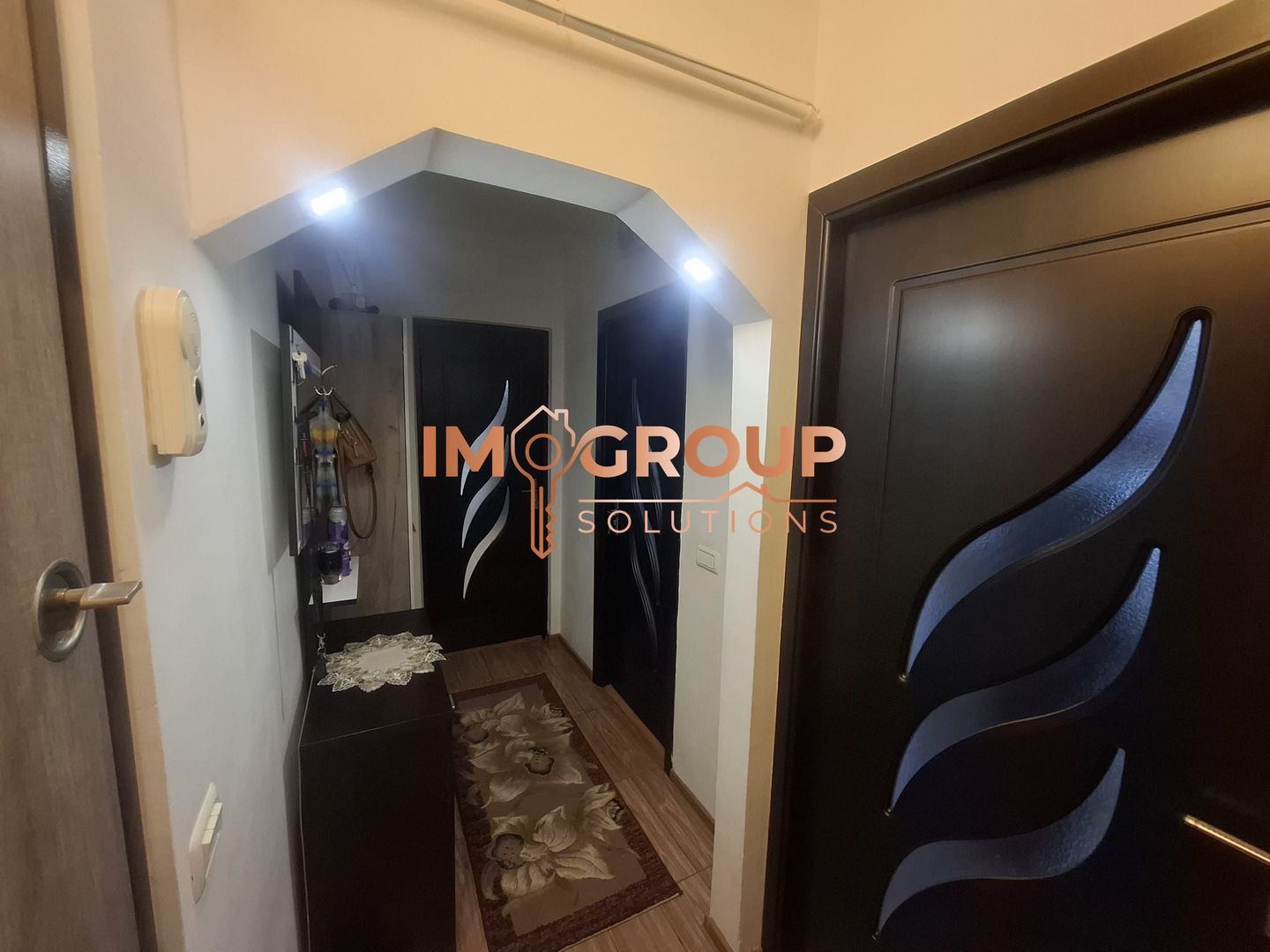 METALURGIE - ETAJ INTERMEDIAR - 3 CAMERE - MOBILAT/UTILAT - Poză 5