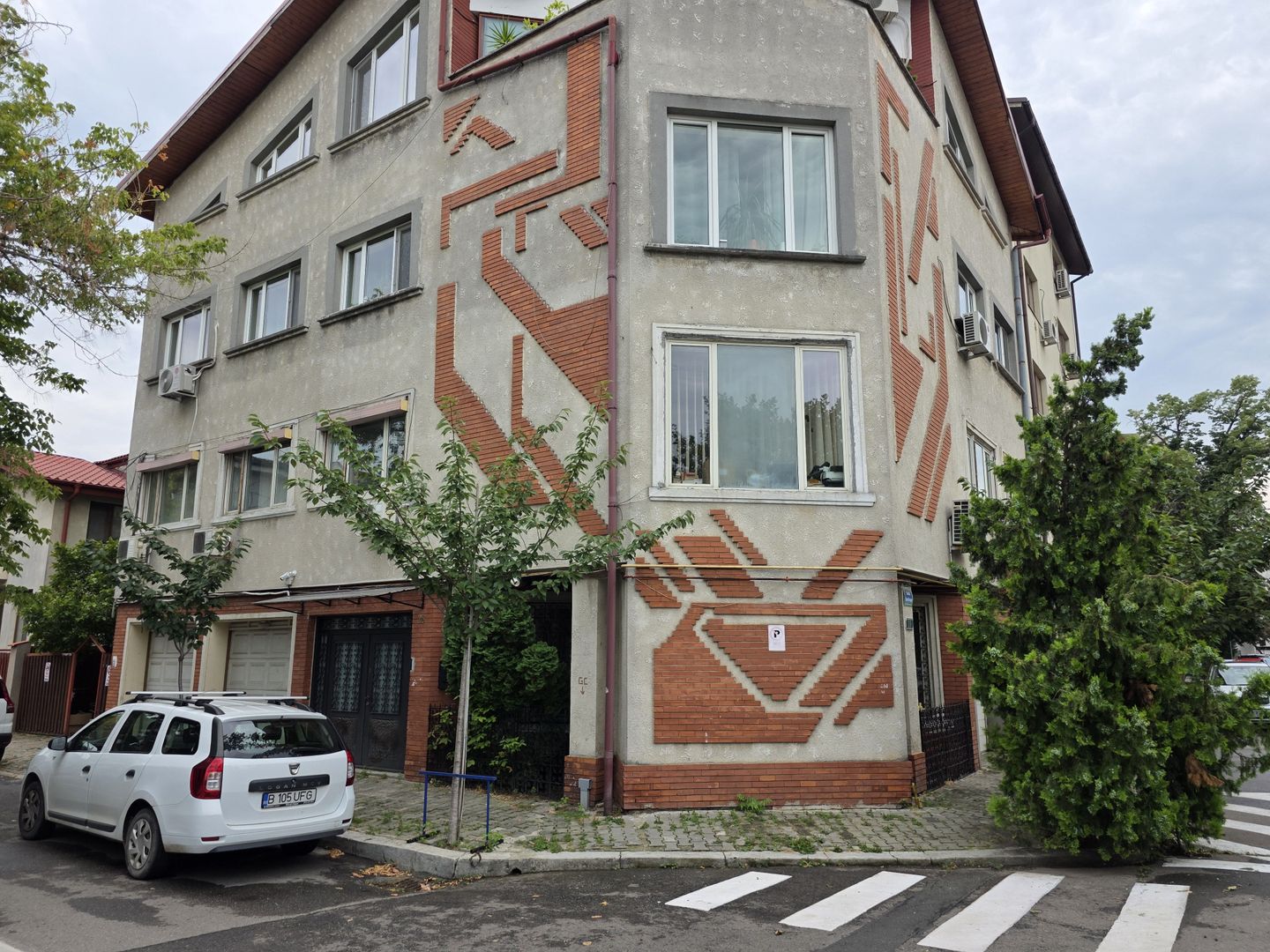 Vilă| Turda – 1 Mai | birou, cabinet, notariat | intrare curte proprie - Poză 1
