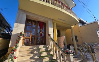 Casa Individuala 5 Camere, Zona Hotel Cetate - Poză 1