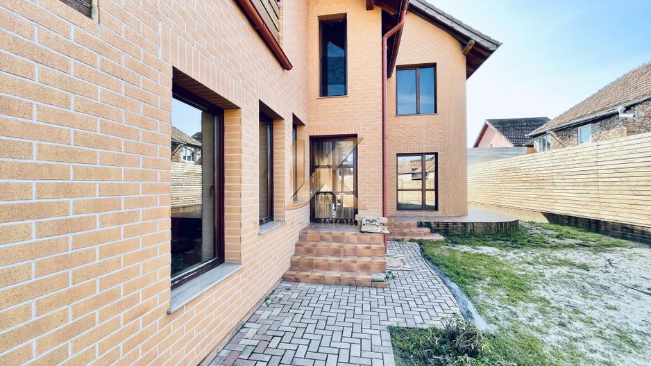 Vila superba cu 5 camere Zona Pârneava/Negociabil! - Poză 10