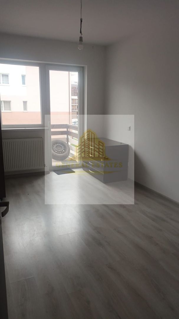 Ap. 3 camere etaj 1 cu parcare - Poză 5