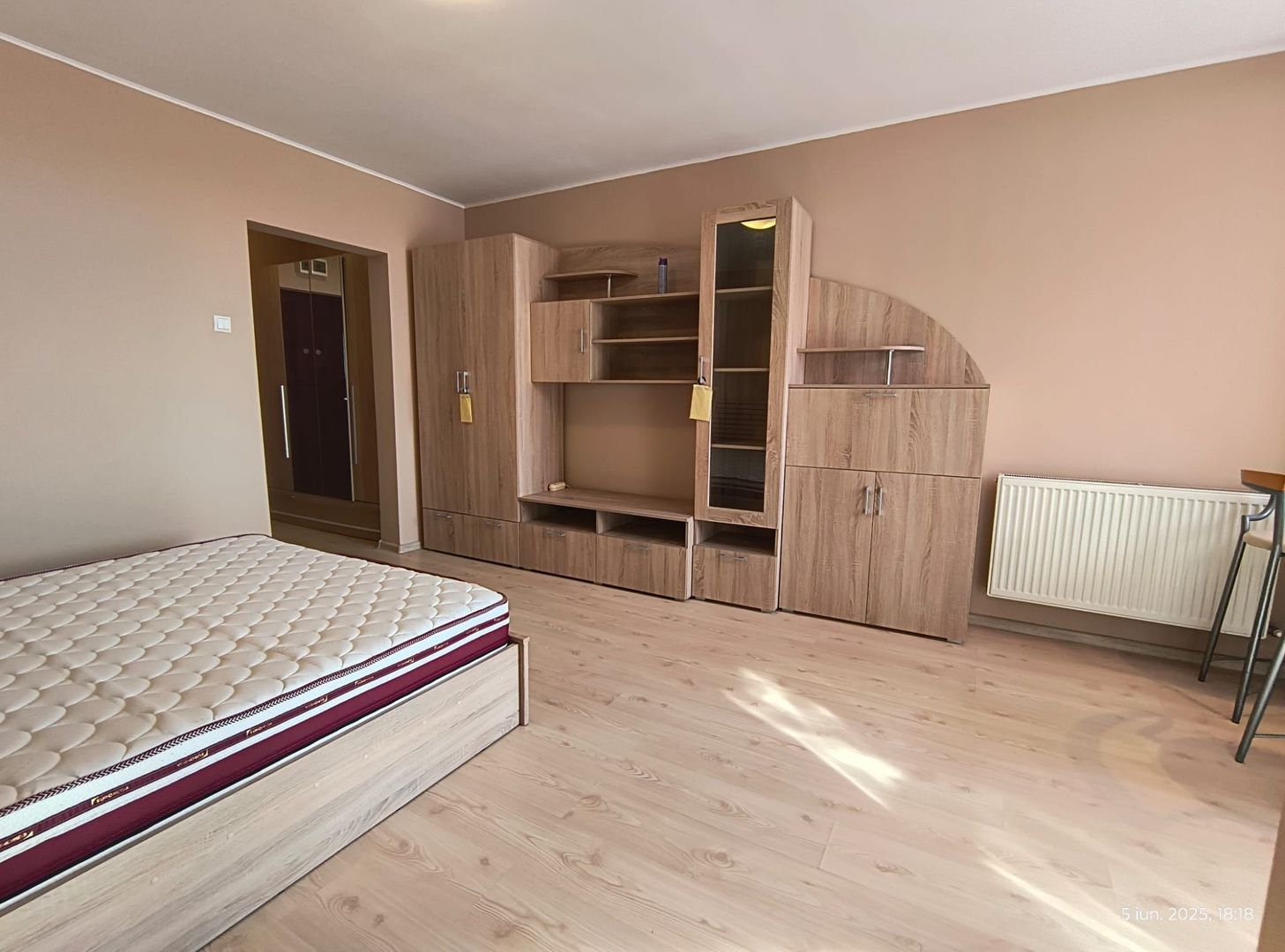 Garsoniera tip D, 30 mp, mobilata, Aluminei, 59 900 euro, comision 0 - Poză 1