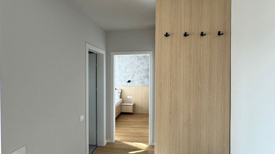 Apartament de închiriat – 2 camere, renovat, vedere panoramică - Poză 3