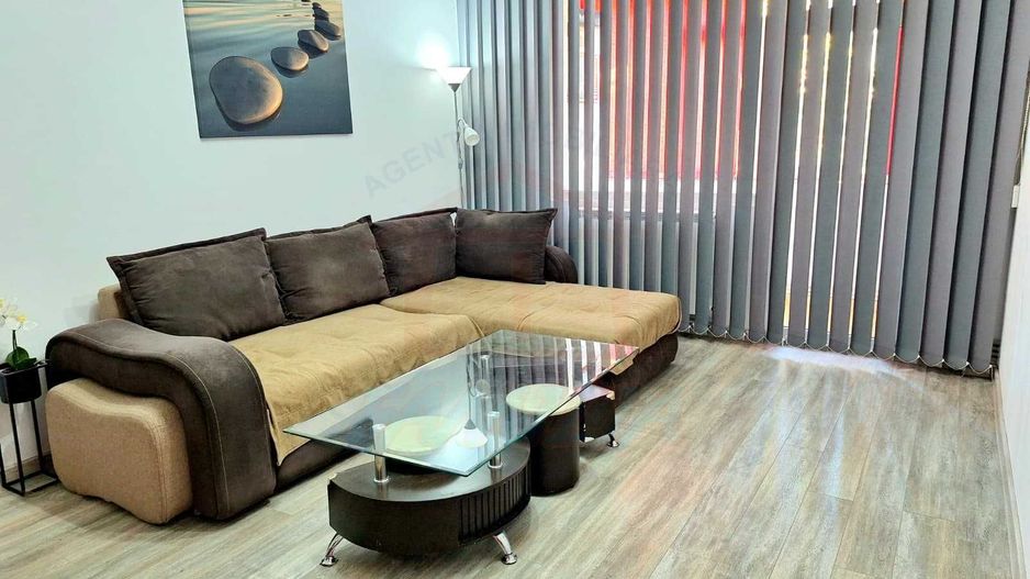 Vanzare apartament 3 camere, Micro 17, 60 mp, 88.000 EURO - Poză 1