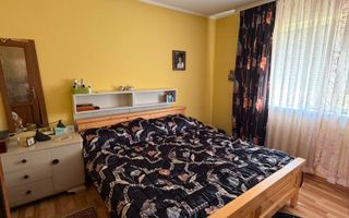 2 case dintre care una cu garaj in Baile 1 Mai - Poză 6