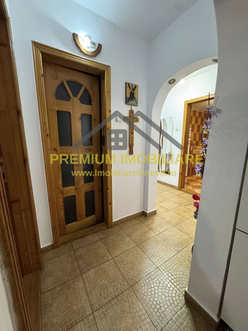 Apartament 4 Camere de vânzare în Onești - Poză 8