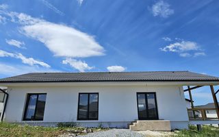 Vilă chalet modern cu perete panoramic de sticlă - Livezeni, Mureș - Poză 4