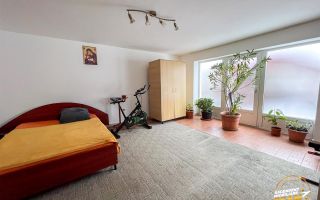 Pensiune in decor fermecator, loc de istorie si legenda, Moieciu de Jos, Bran - Poză 12