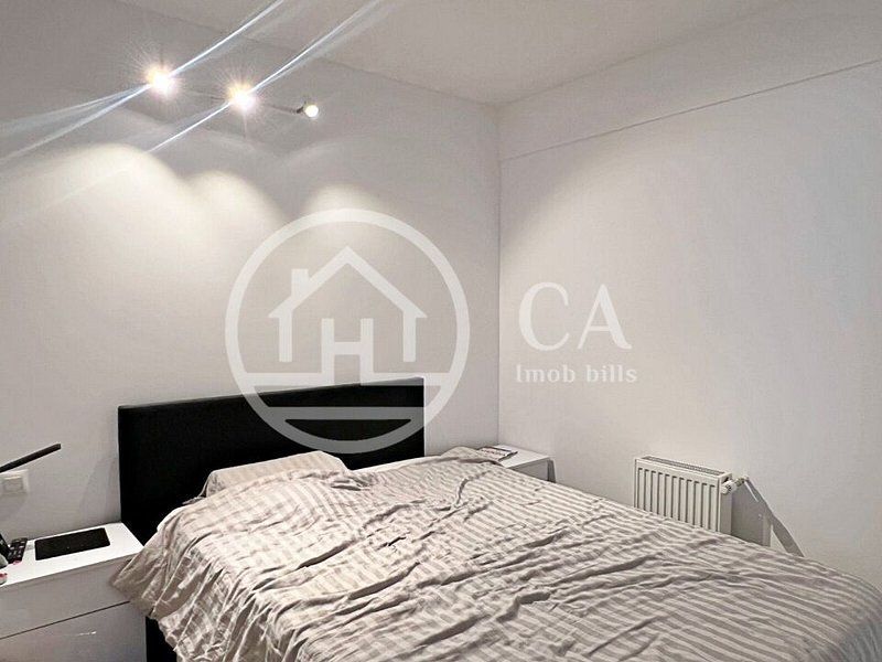 Apartament 3 camere de vanzare in cart. Luceafarul Oradea - Poză 12