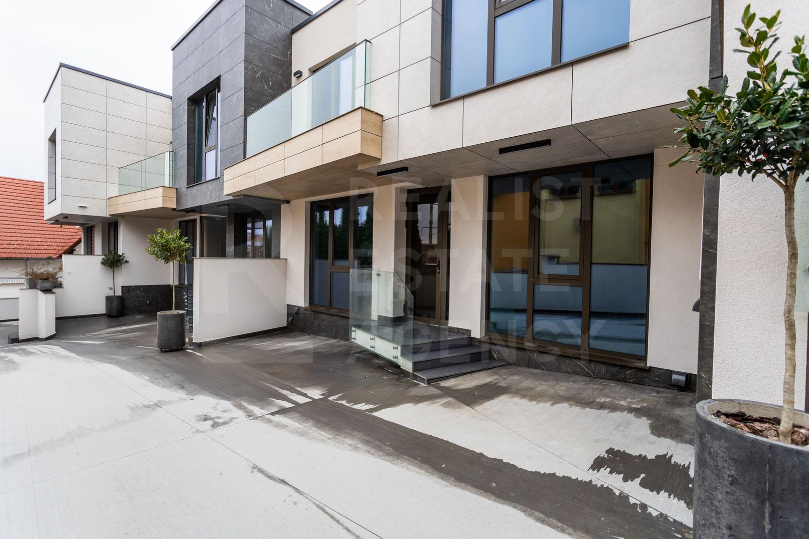 Vânzare, townhouse, 3 nivele, 180 mp, șos. Balcani, Buiucani - Poză 2