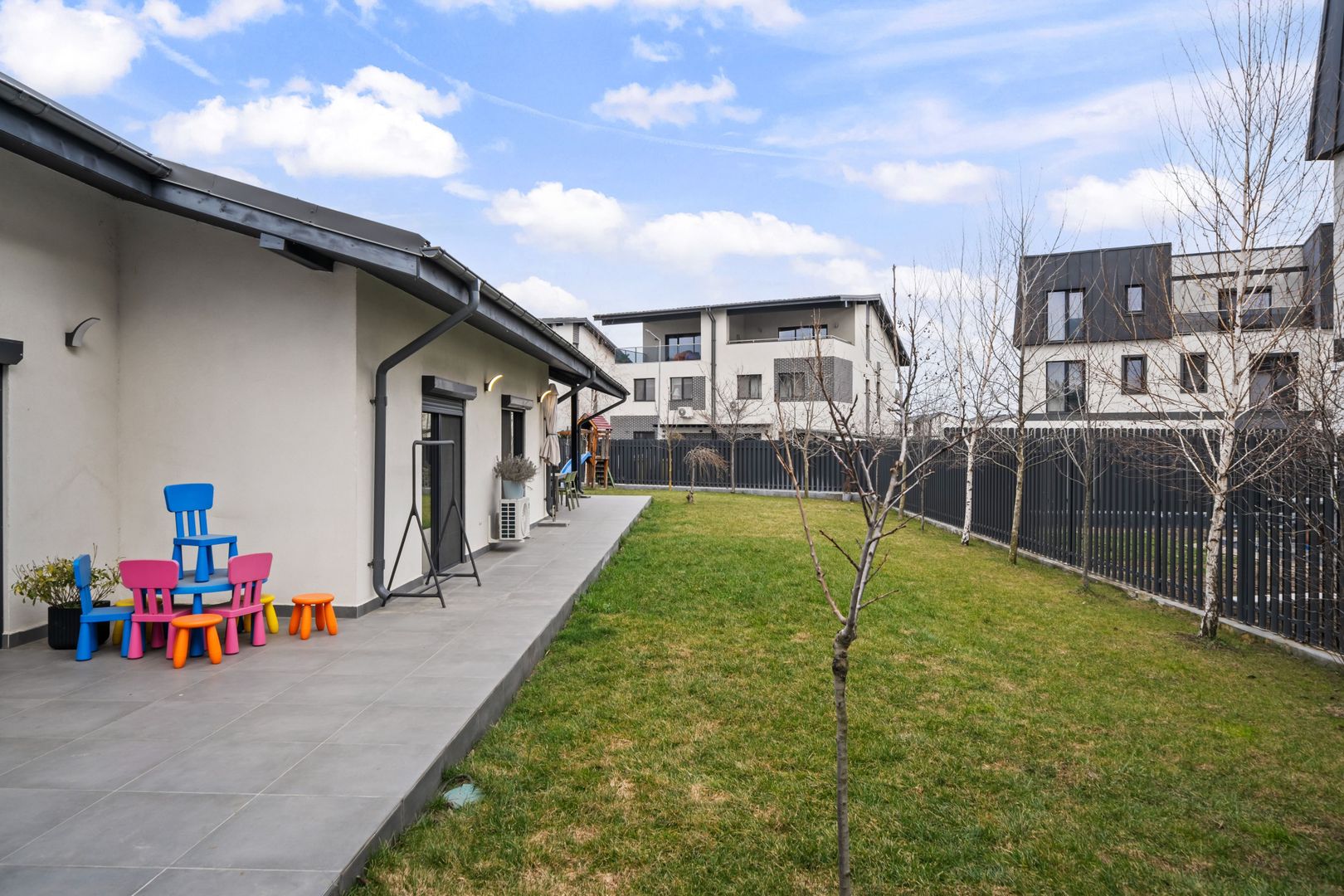 Vila pe parter cu 5 camere  | 655 mp teren | dotata cu panouri solare - Poză 5