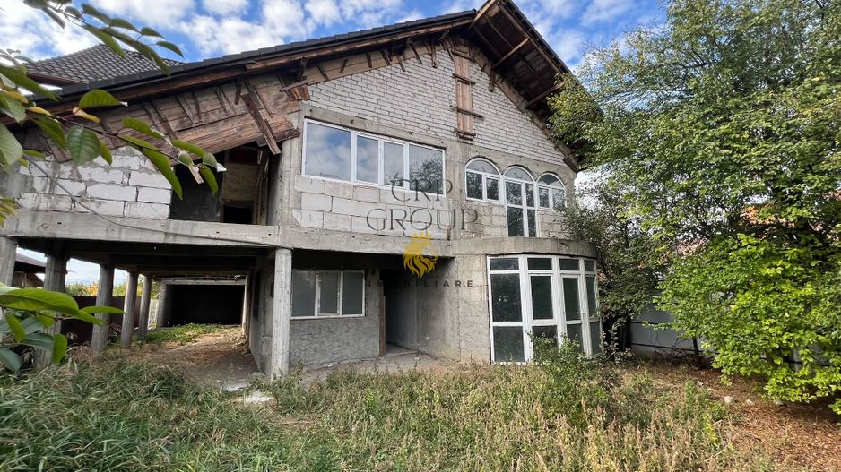 Casa P+1 | 330 mp | Golesti | Strada Orizont - Poză 1