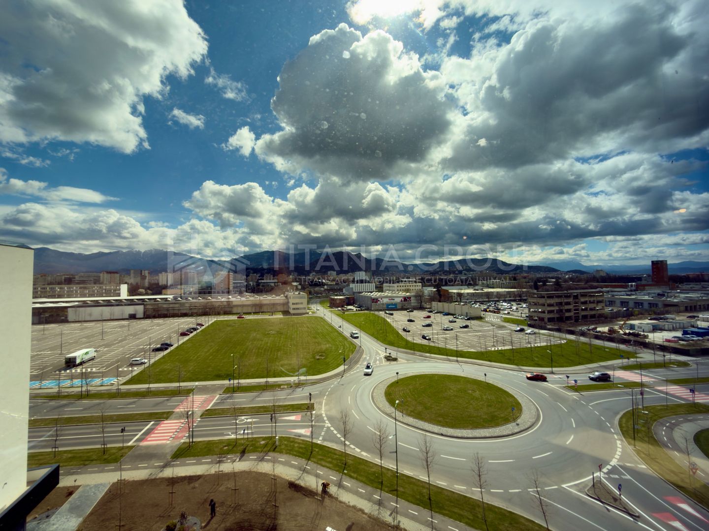 Apartament 2 camere cu vedere panoramică spre munte - Kasper Coresi - Poză 3