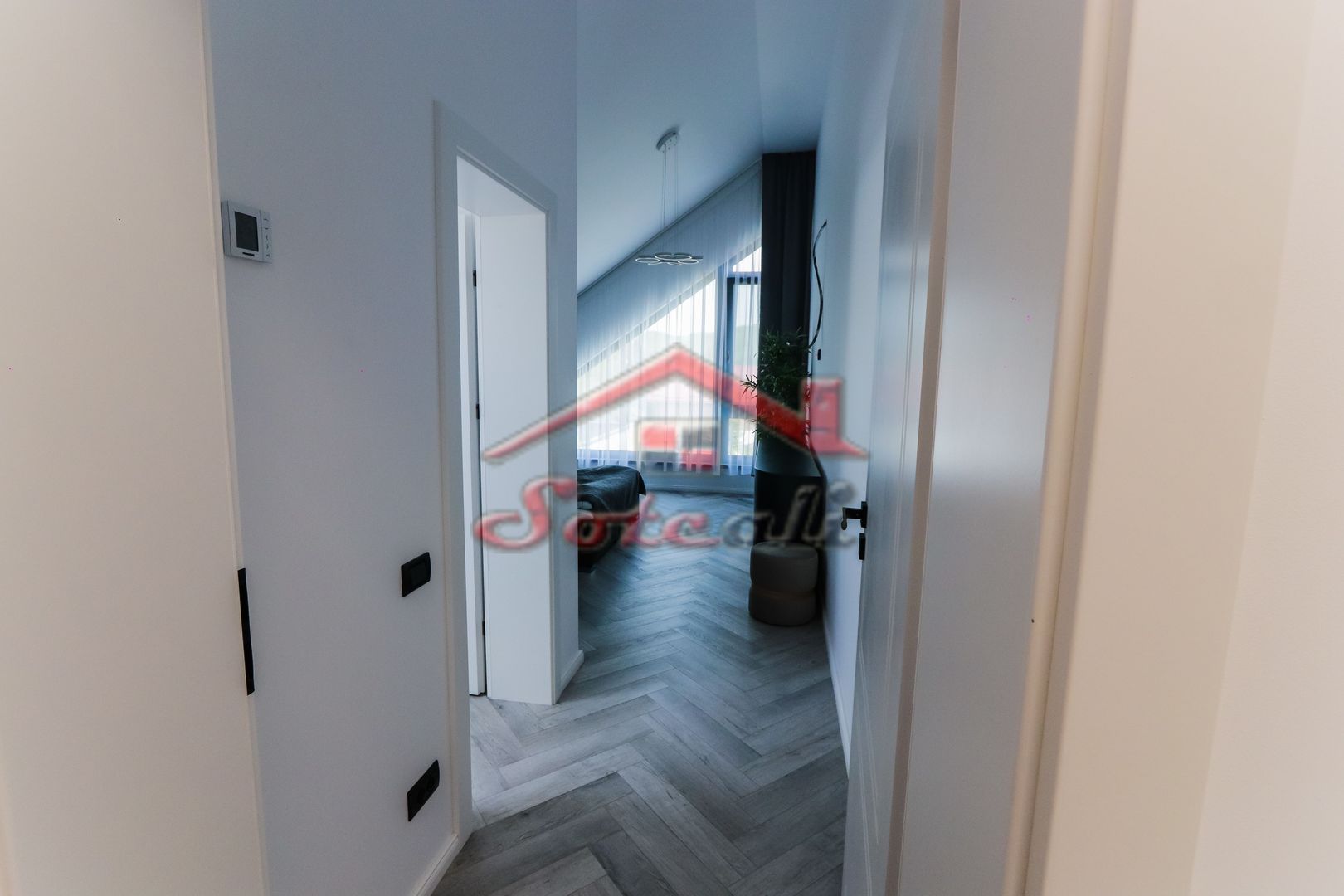 VILĂ MODERNĂ DE LUX CU PISCINĂ, FOTOVOLTAICE ȘI FOIȘOR – BREAZA - Poză 42