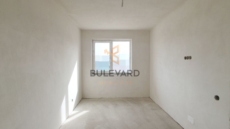 Apartament cu 3 camere, Zona Vivo - Poză 3