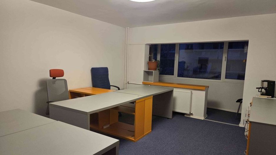 Închiriez garsonieră, Decebal, destinat pentru birouri/cabinet avocat - Poză 1