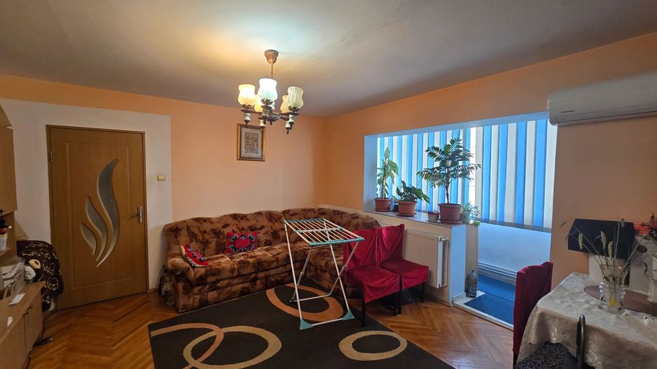 Apartament 3 camere,Zona Lipovei,Etaj 2, Mobilat si Utilat Complet, Garaj - Poză 2