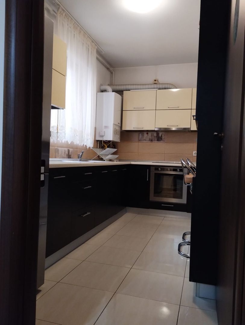 Ag BRASADAS închiriază ap 2 cam Etaj2/3 din 2010 sup. 65mp - Poză 2