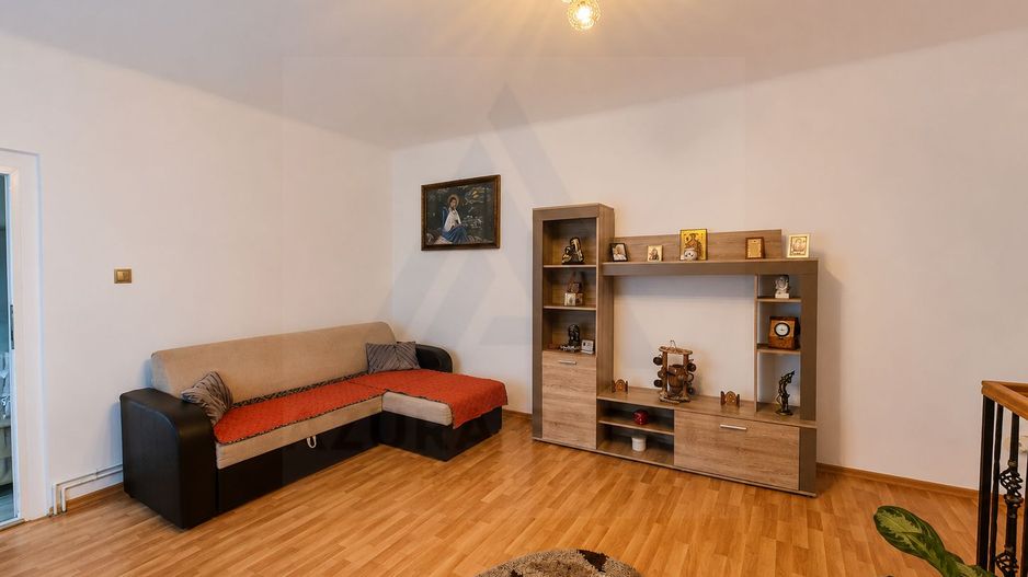 Casă cu 2 apartamente 5 camere 140 mp utili curte 289 mp in Turnișor - Poză 10