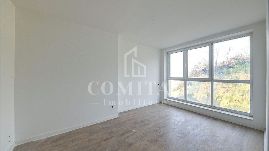 Apartament cu 3 camere pe 2 niveluri cartierul Grigorescu - Poză 1