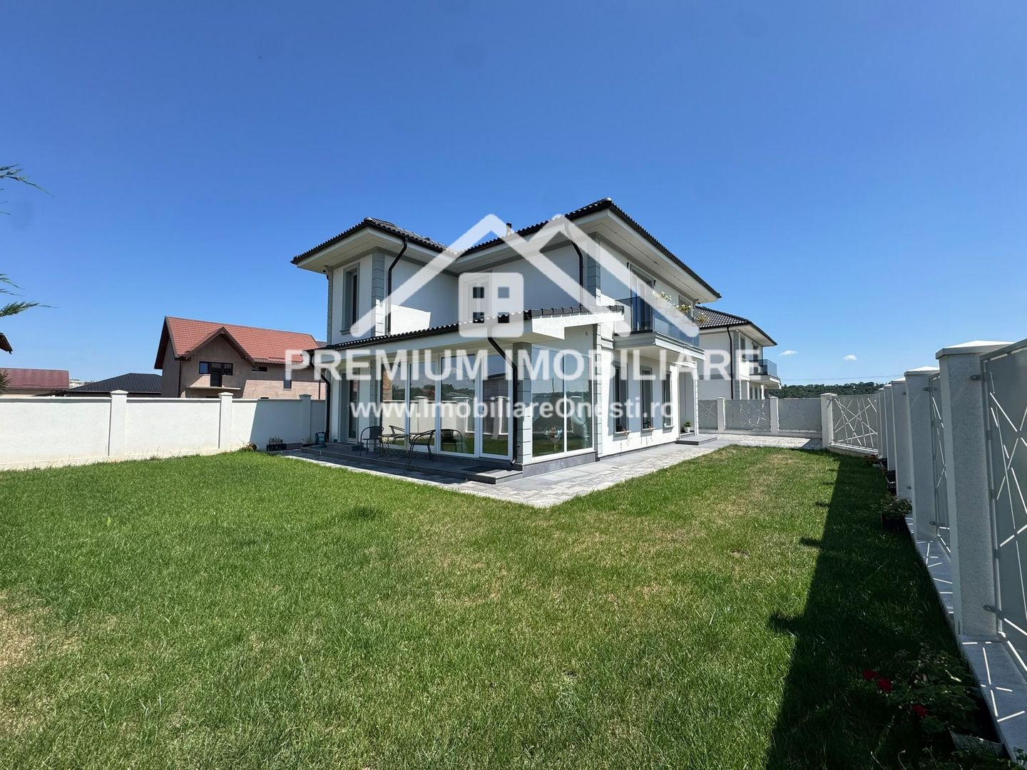 Vila Individuala de Vanzare | Complet mobilata si utilata - Poză 2