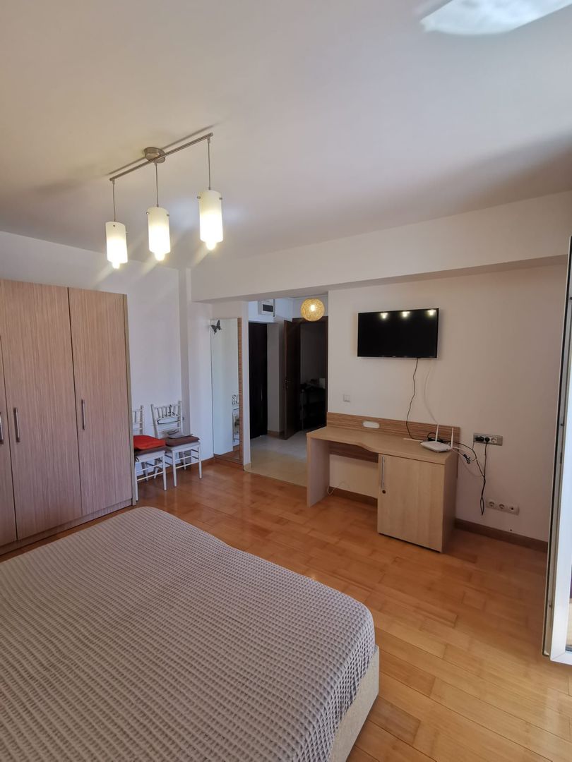 Garsoniera spatioasa mobilata si utilata ideala pt investitie - Poză 11