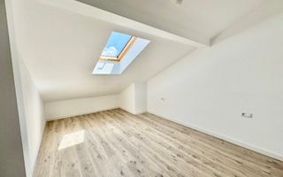 Penthouse 5 camere - 3 bai, terasa, intabulat  (91Q-Mo-ap.7) - Poză 14