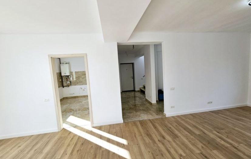 Casa etaj Ciorogarla - Poză 5