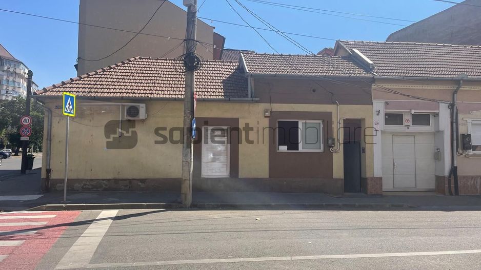 Casă centrală Oradea Ideală locuință sau sediu firmă/cabinet - Poză 6