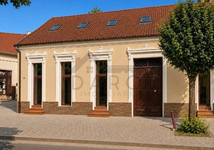 PRIMA ÎNCHIRIERE - Spațiu Comercial Ultracentral de 90mp - Poză 1