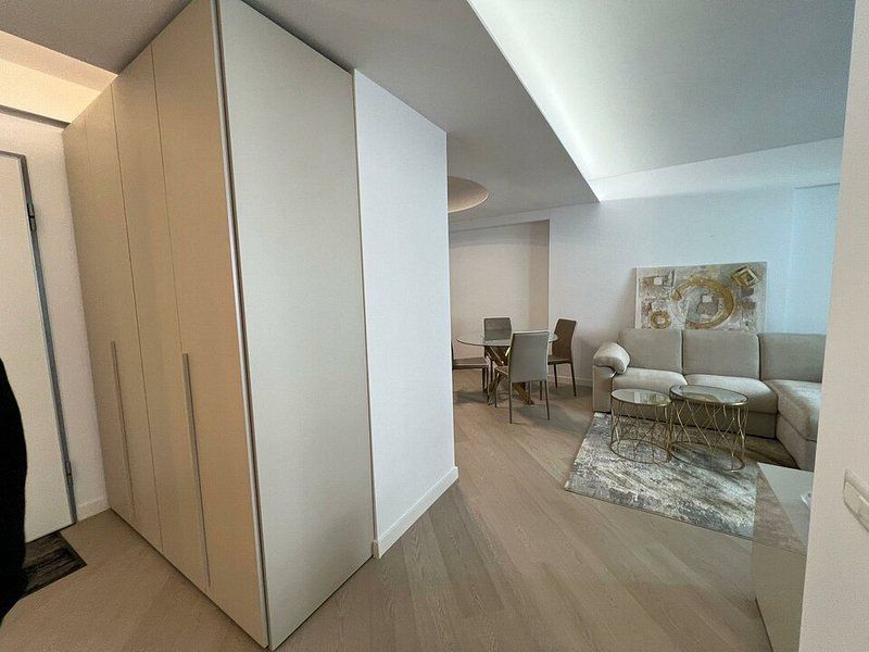 Prima inchiriere apartament 3 camere cu parcare inclusa | Cortina North - Poză 4