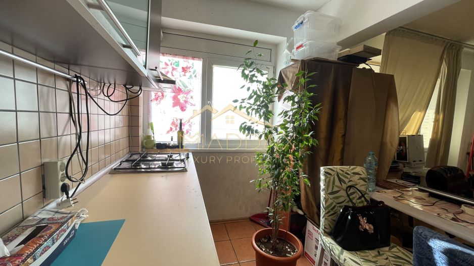 Apartament  3 camere** Bloc reabilitat  termic//Metrou Piata Iancului - Poză 4