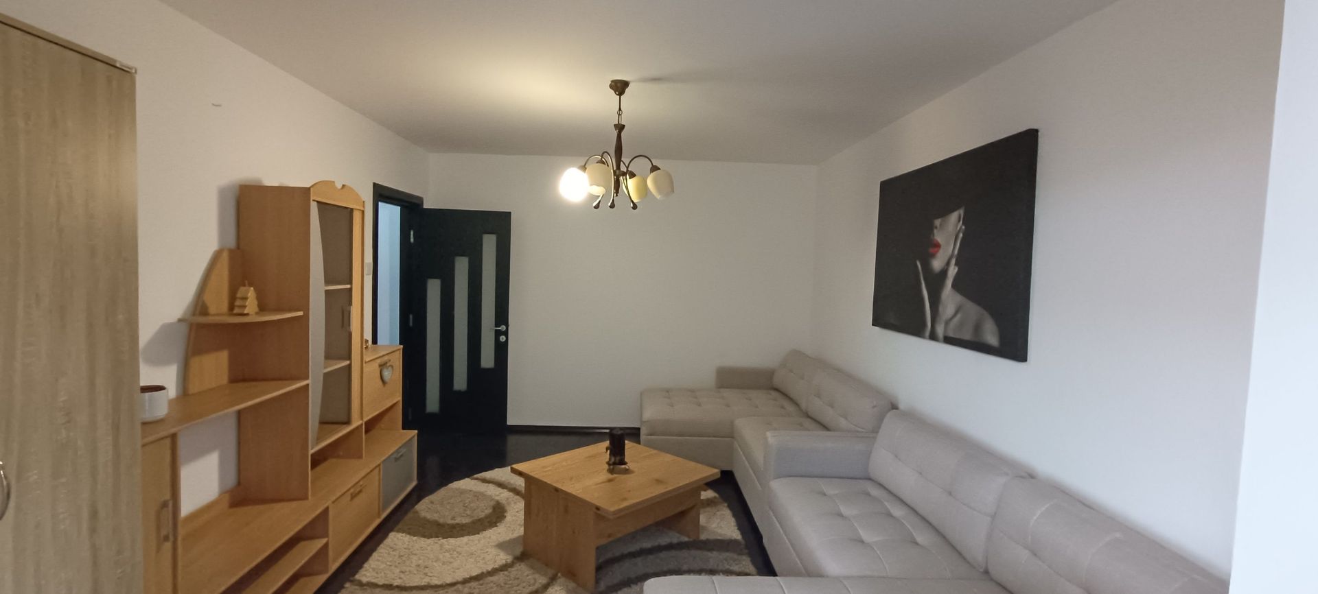Apartament mobilat3 camere-Tractoru - Poză 2