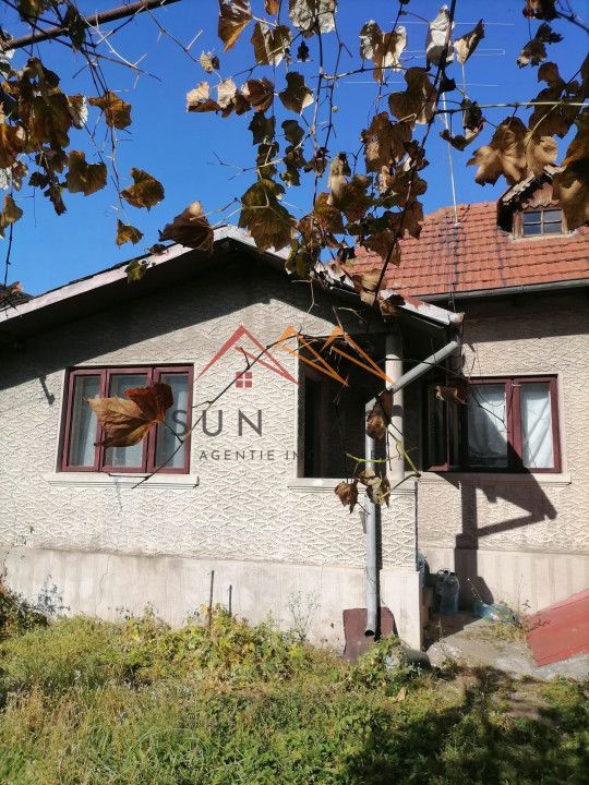 Casa 2 camere decomandate, teren 1931 mp, Cocorastii Caplii, Prahova - Poză 1